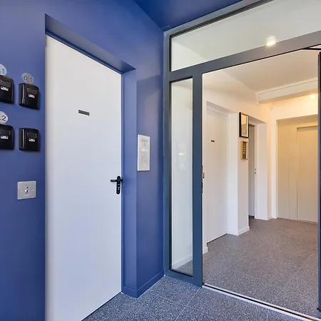 Apartment Emile Zola