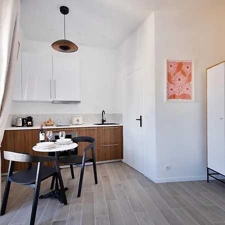 Apartment Emile Zola Asnieres-sur-Seine